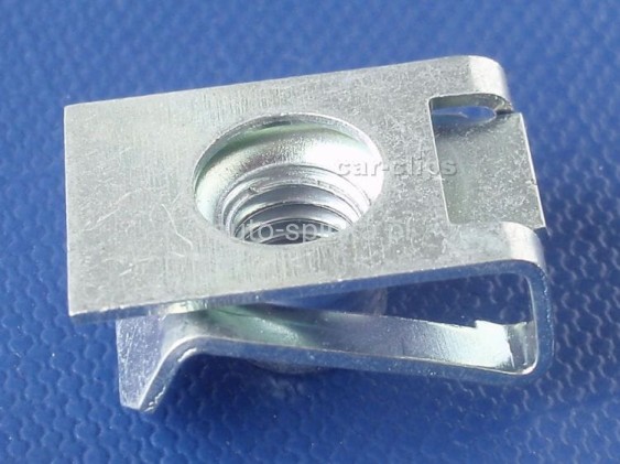C70495D.jpg