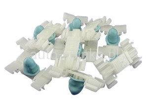 ASC0848 Spinka z tulejką listwy bocznej drzwi BMW 3 E36 51131960054 (1)