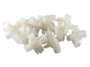 ASC0934 Spinka listwy bocznej dolnej Mercedes W 123 0009902192 A0009902192 A 000 990 21 92 000 990 2192 (1)